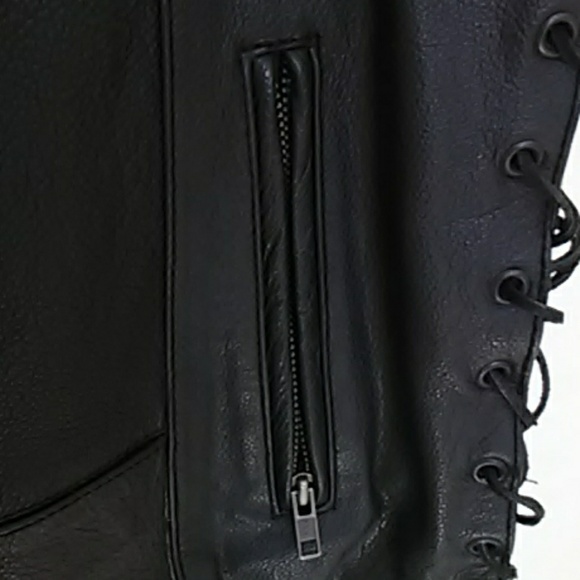 First Classics Leather Vest - Picture 3 of 4